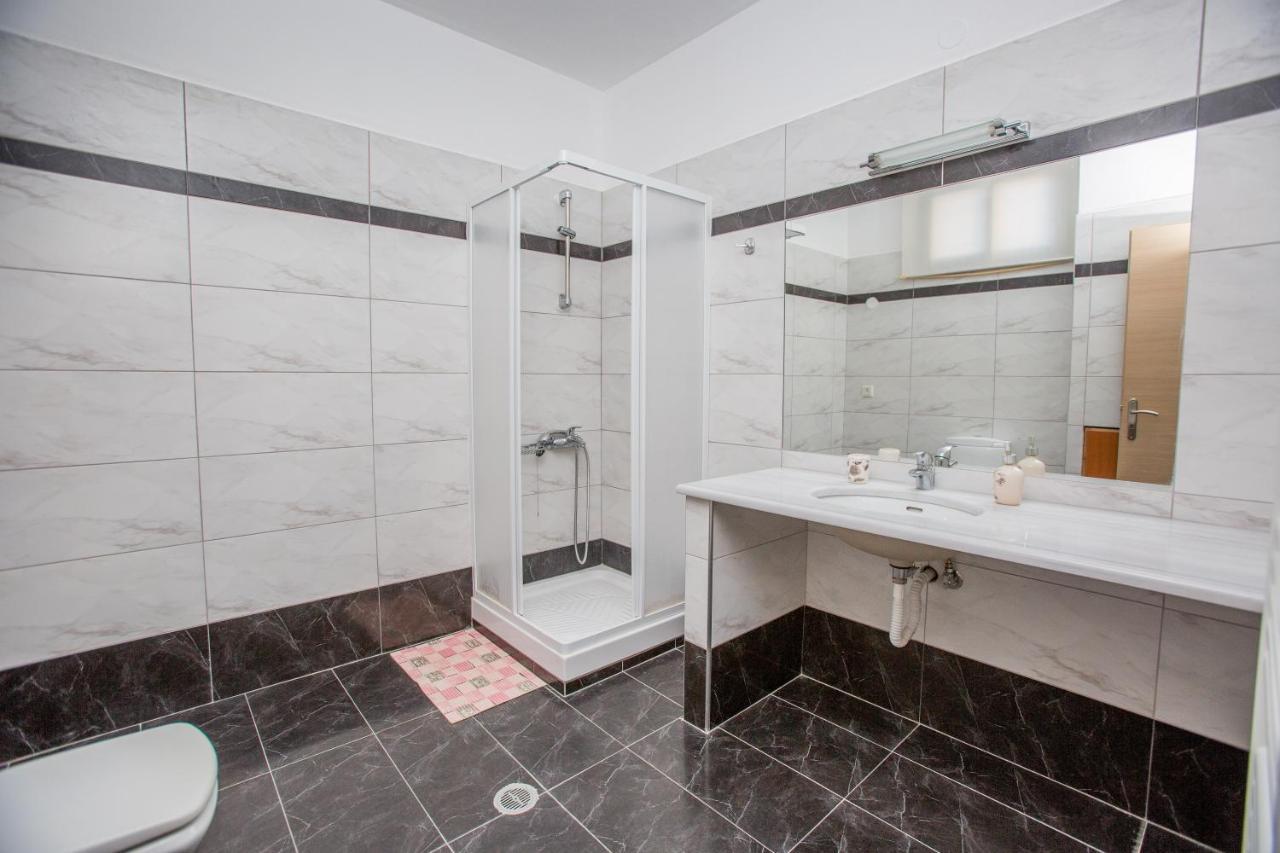 Raise Luxury Villas With A Great Sea View Of Astros Оріні Мелігоу Екстер'єр фото
